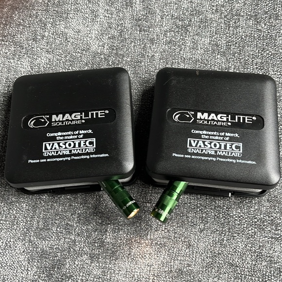 🆕 2 NEW MAG-LITE SOLITAIRE Pocket Flashlights - Picture 9 of 9